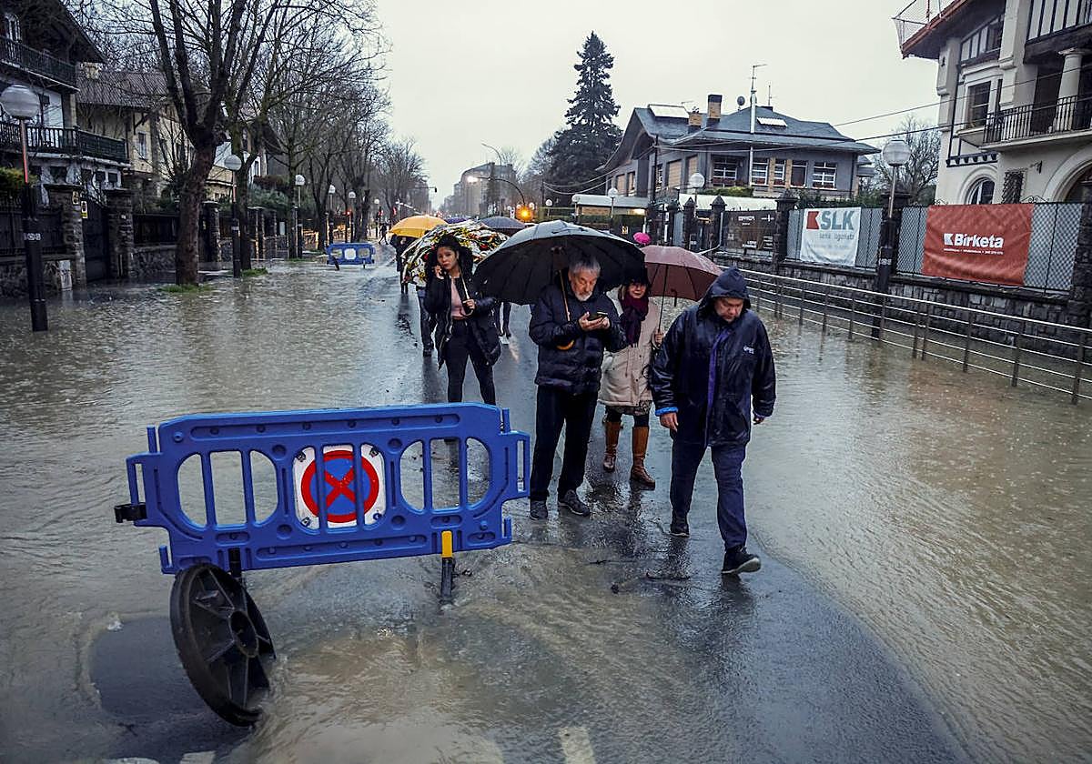 Varias calles estuvieron impracticables durante horas.