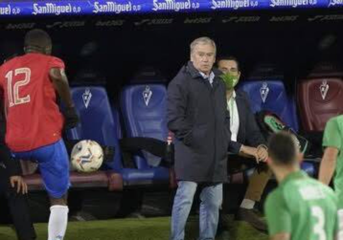 Javier Clemente en Eibar en el Euskal Selekzioa-Costa Rica.