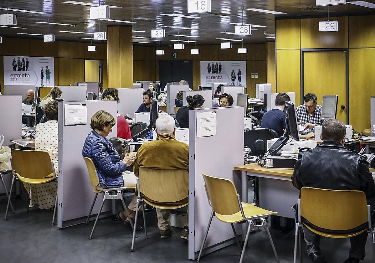 Oficinas de la Hacienda foral en Vitoria.