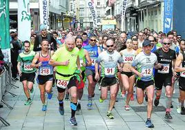 Momento de la salida de la Carrera de los Paseos, incluida en el Circuito de Carreras Populares de Álava.