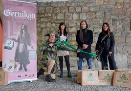 Presentación, este mediodía, del mercado medieval que se celebrará este fin de semana en Gernika.