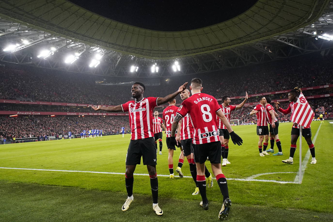 La fiesta de los jugadores del Athletic en San Mamés