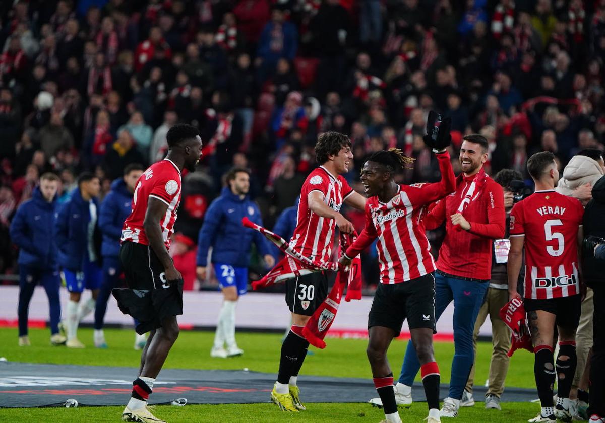 La fiesta de los jugadores del Athletic en San Mamés