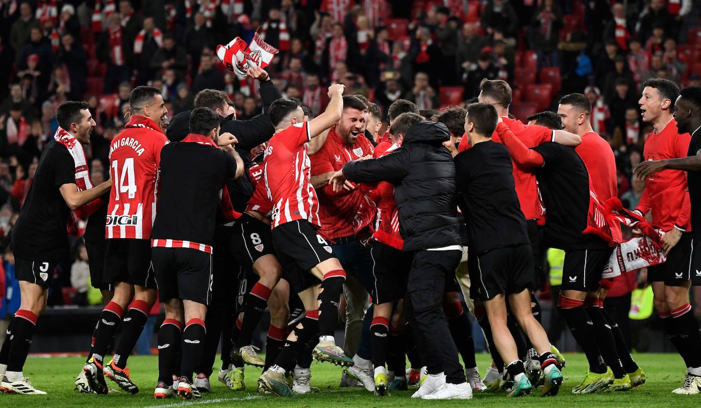 La fiesta de los jugadores del Athletic en San Mamés