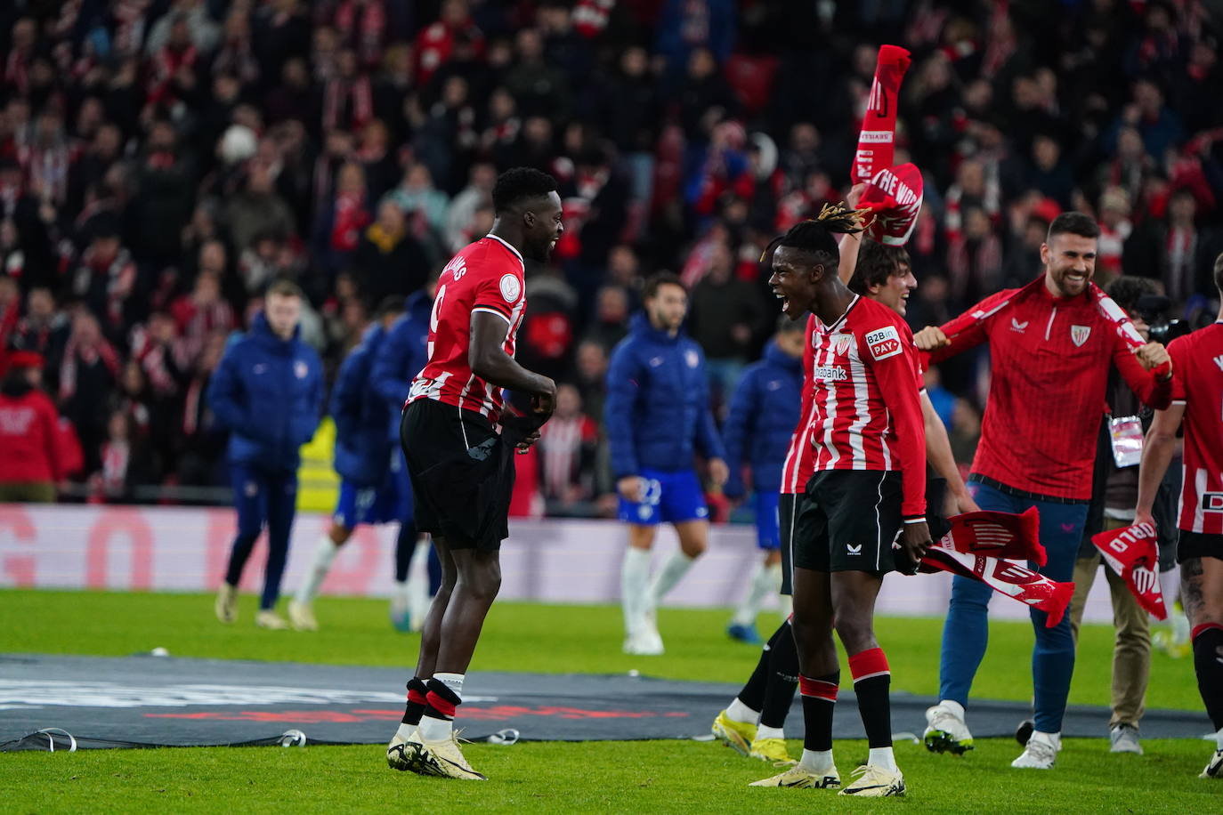 La fiesta de los jugadores del Athletic en San Mamés