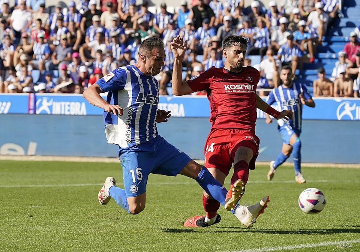 Kike García trata de adelantarse a Catena.