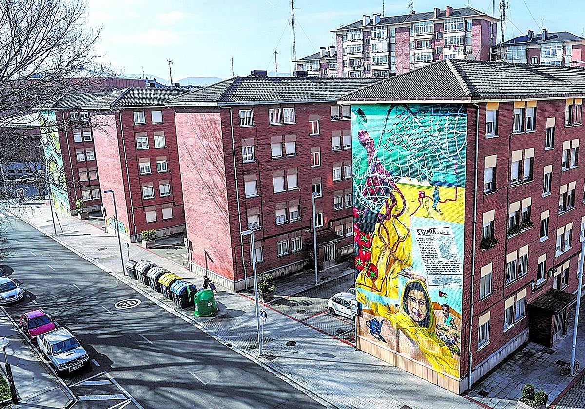 Calle Cuadrilla de Mendoza, que alberga bloques que se someterán a distintas obras de reforma en Zaramaga.
