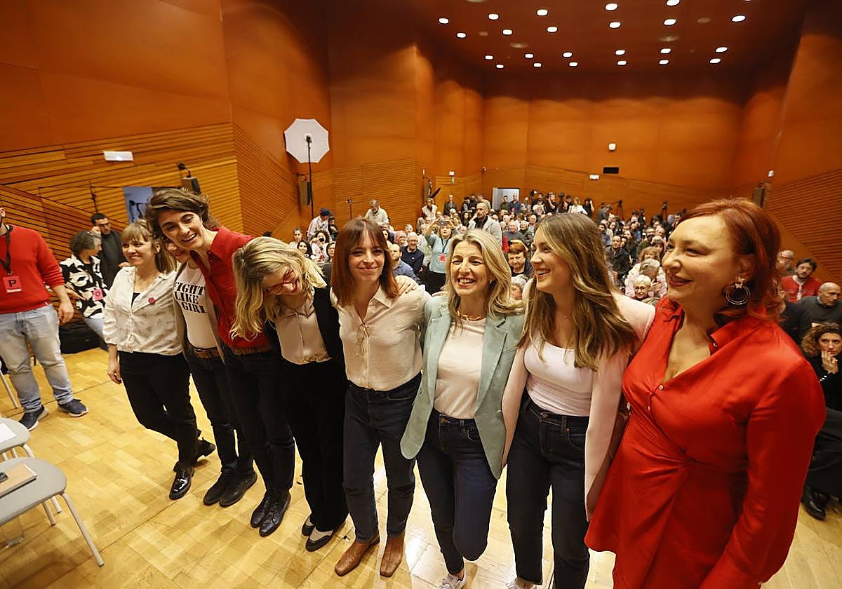La vicepresidenta segunda, Yolanda Díaz, ha arropado este miércoles en Bilbao a la candidata de Sumar a lehendakari, Alba García.