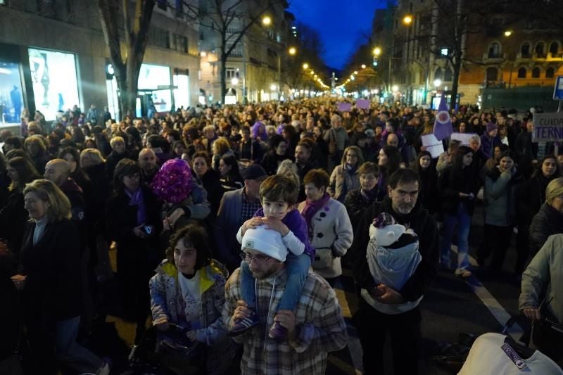 Miles de mujeres avanzan juntas en Bilbao contra la violencia sexual, la discriminación...