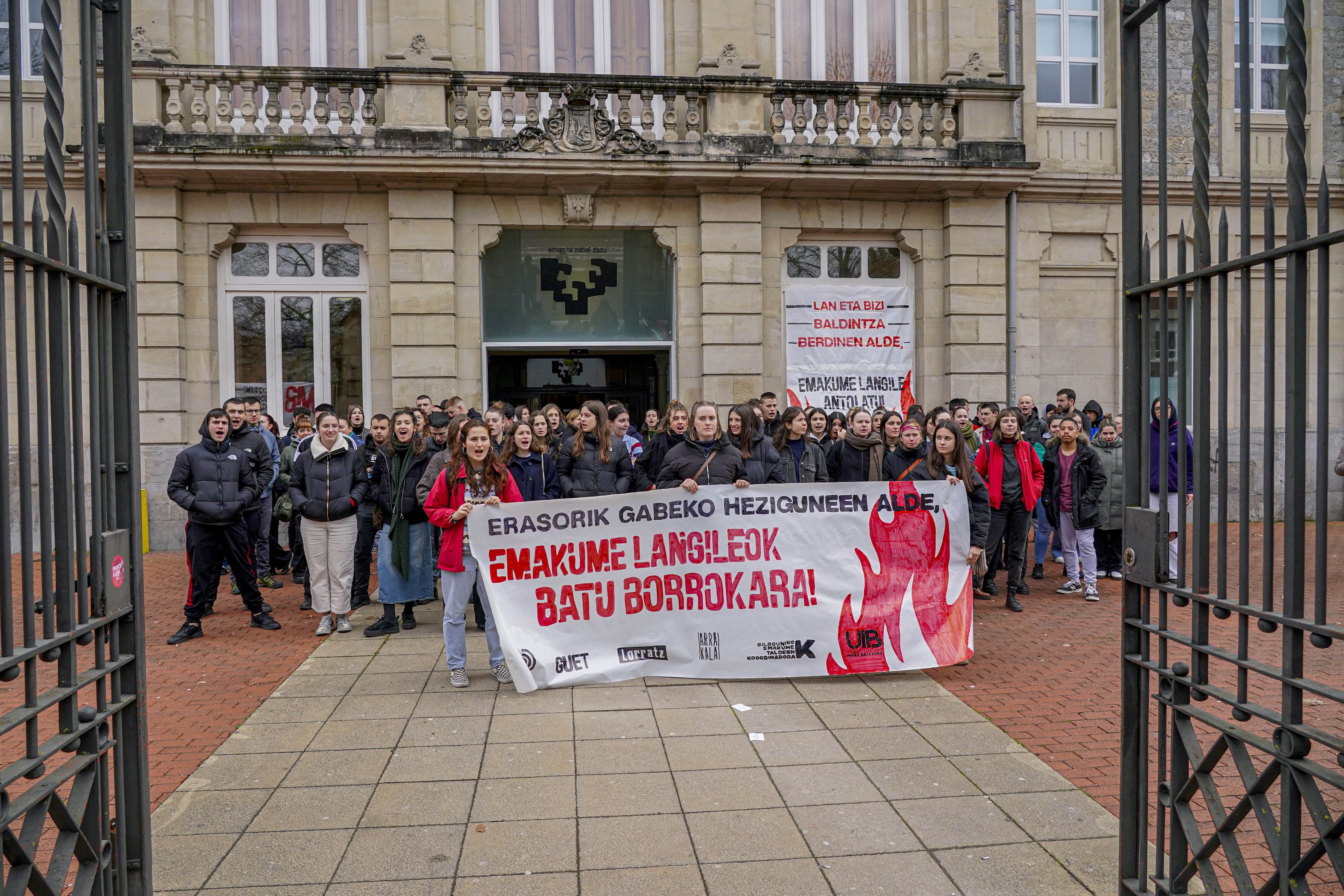Las imágenes de las protestas de la mañana del 8M