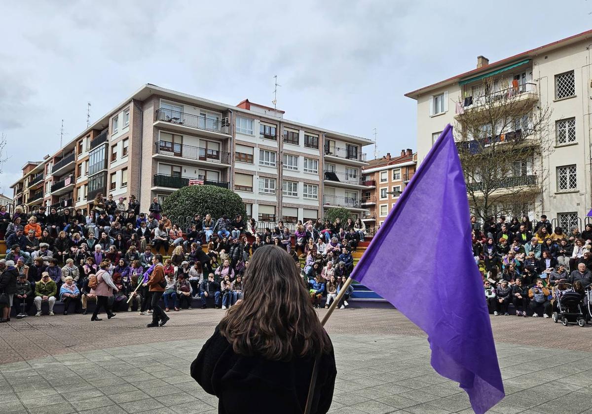 La plaza Santi Bruoard de Galdakao, que acogió a unas 300 personas.