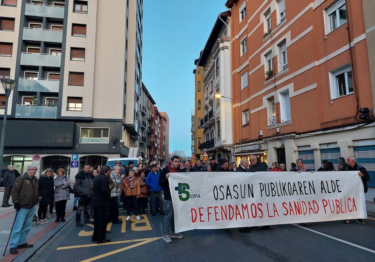 Los vecinos se concentraron este miércoles para pedir una «pronta solución».