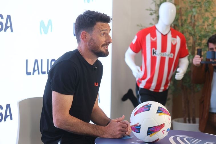 Aduriz: «Todos asumimos que el Athletic parte como favorito en la final»