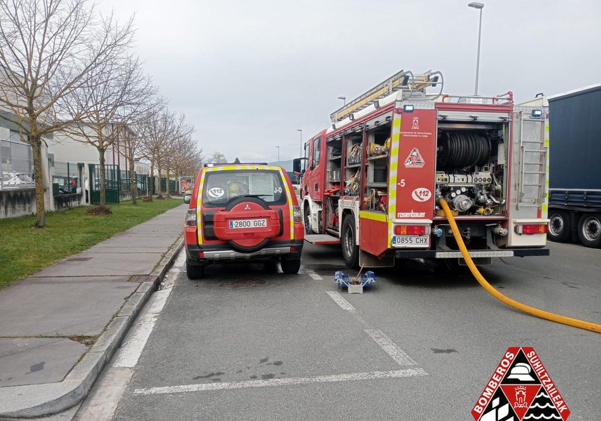 Siete personas atendidas por inhalación de humo en un incendio en Vitoria