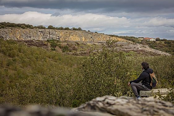 Canteras alavesas, de vertederos a praderas