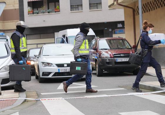 Policías nacionales en un operativo anterior a esta noticia.