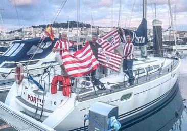 Los hinchas del Athletic que van en barco de vela a Sevilla y serán los primeros en llegar