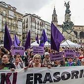 El número de mujeres víctimas de agresiones machistas creció un 8% en Álava el año pasado, con 841 casos