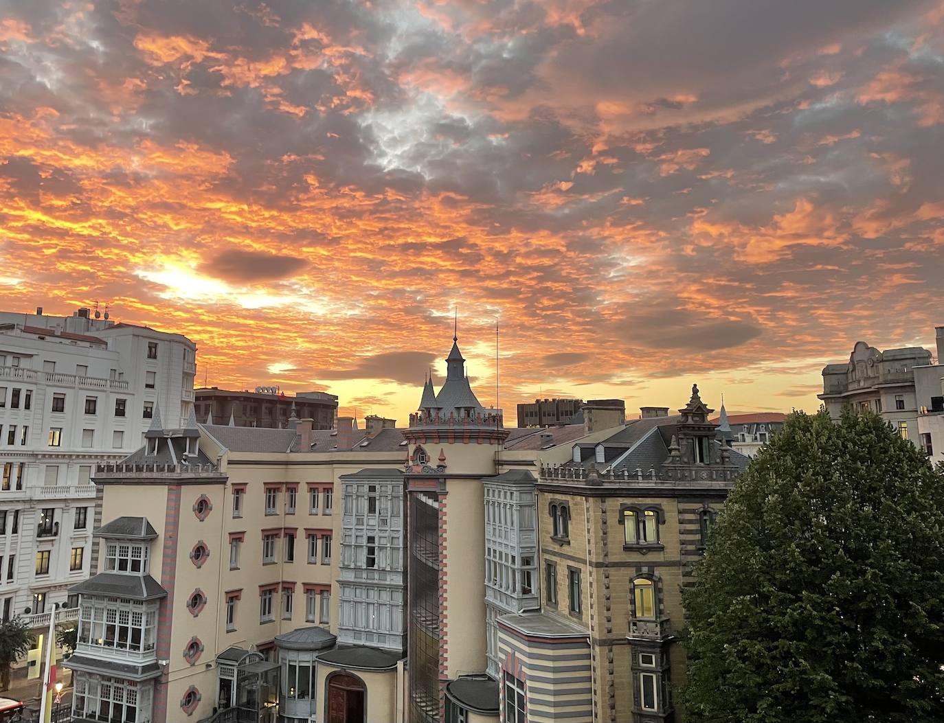 El súper piso de lujo en Bilbao con gimnasio y vistas privilegiadas que incluye hasta un apartamento para alquilar