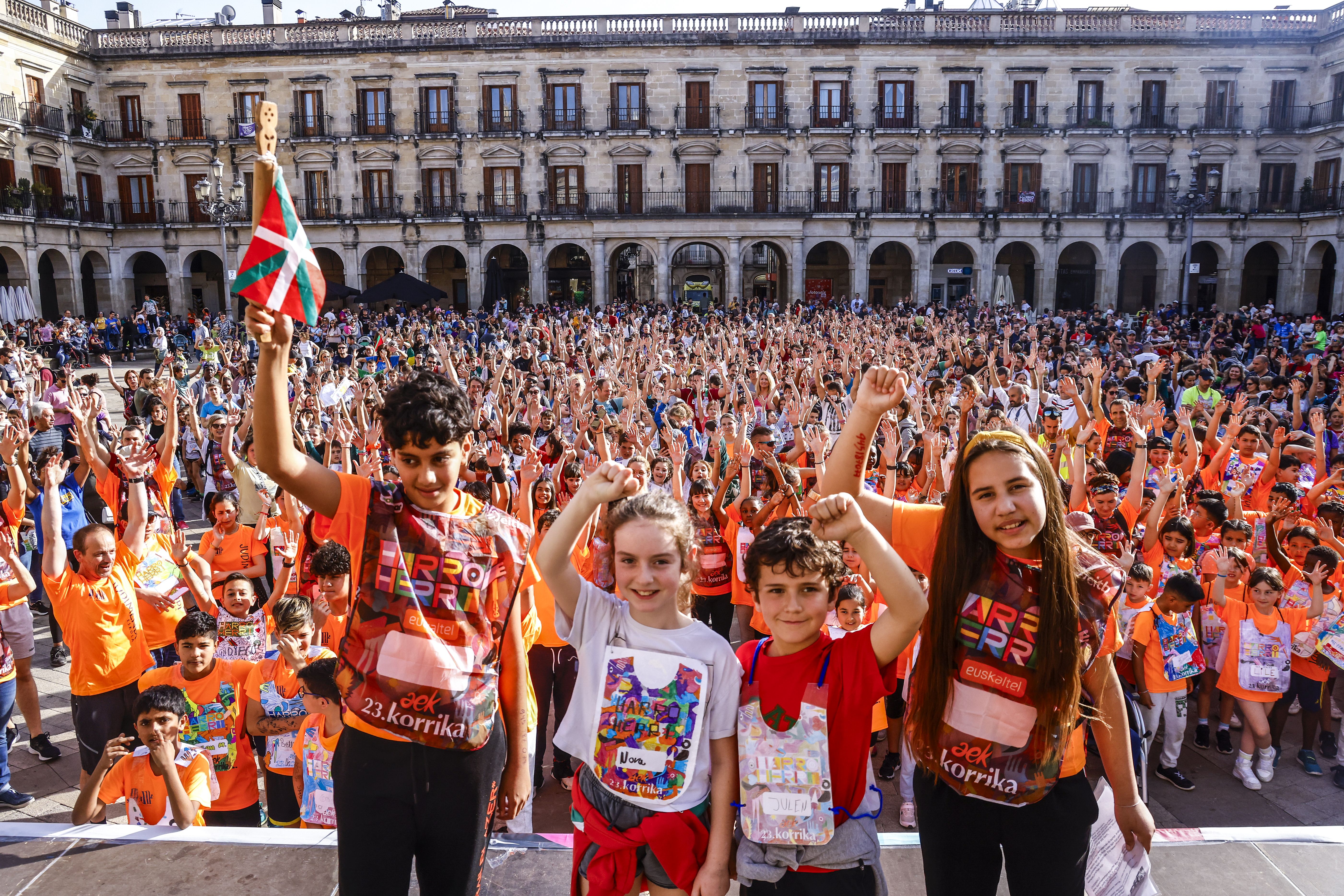 Las imágenes de la Korrika txiki en Vitoria