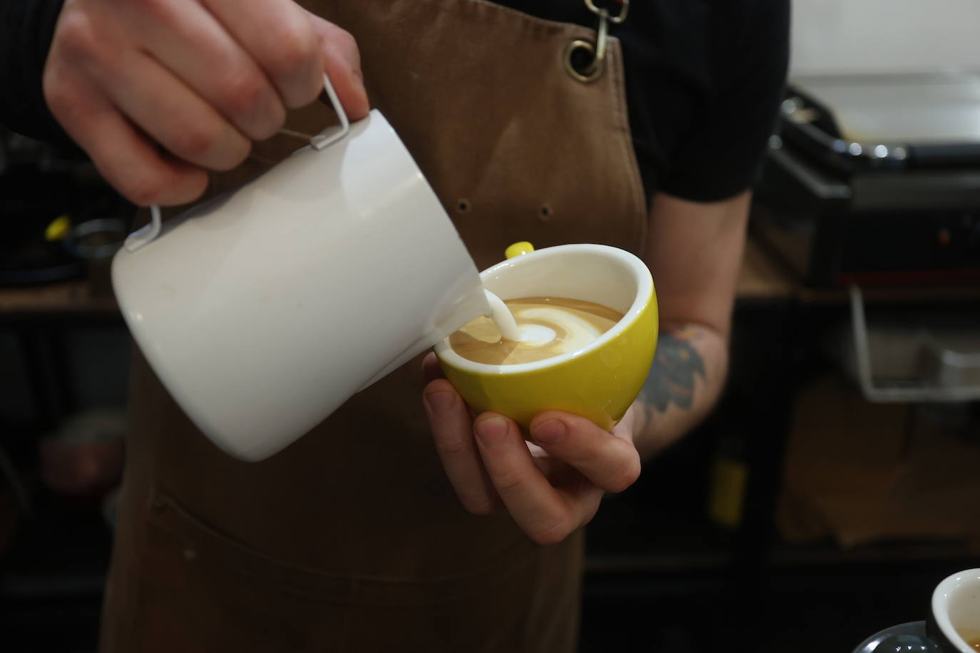 Café de especialidad y desayunos caseros: así es la cafetería soñada de Natxo en Bilbao