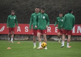 Los jugadores de Euskal Selekzioa: «Poder enfrentarnos a Uruguay como selección es la mejor noticia»