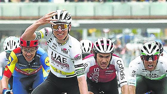 Pogacar consigue el póker y cierra a lo grande una Volta para el recuerdo