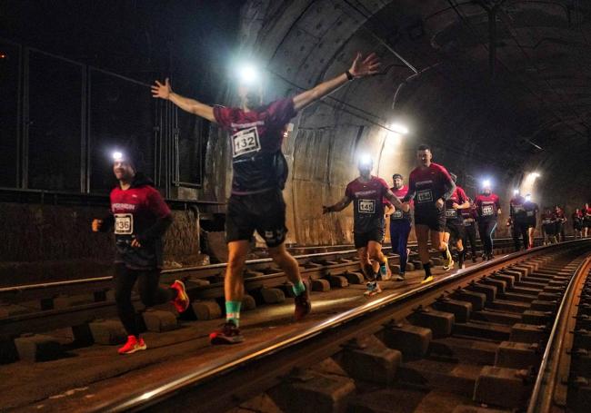 La carrera no llega a 8 kilómetros, pero llegar sano y salvo es un triunfo.