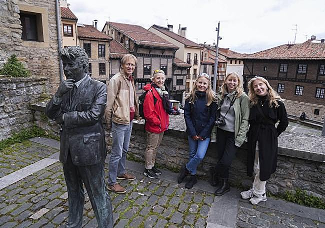 La familia noruega de Josefina Longva Danielsen quiso descubrir la Catedral de Santa María.