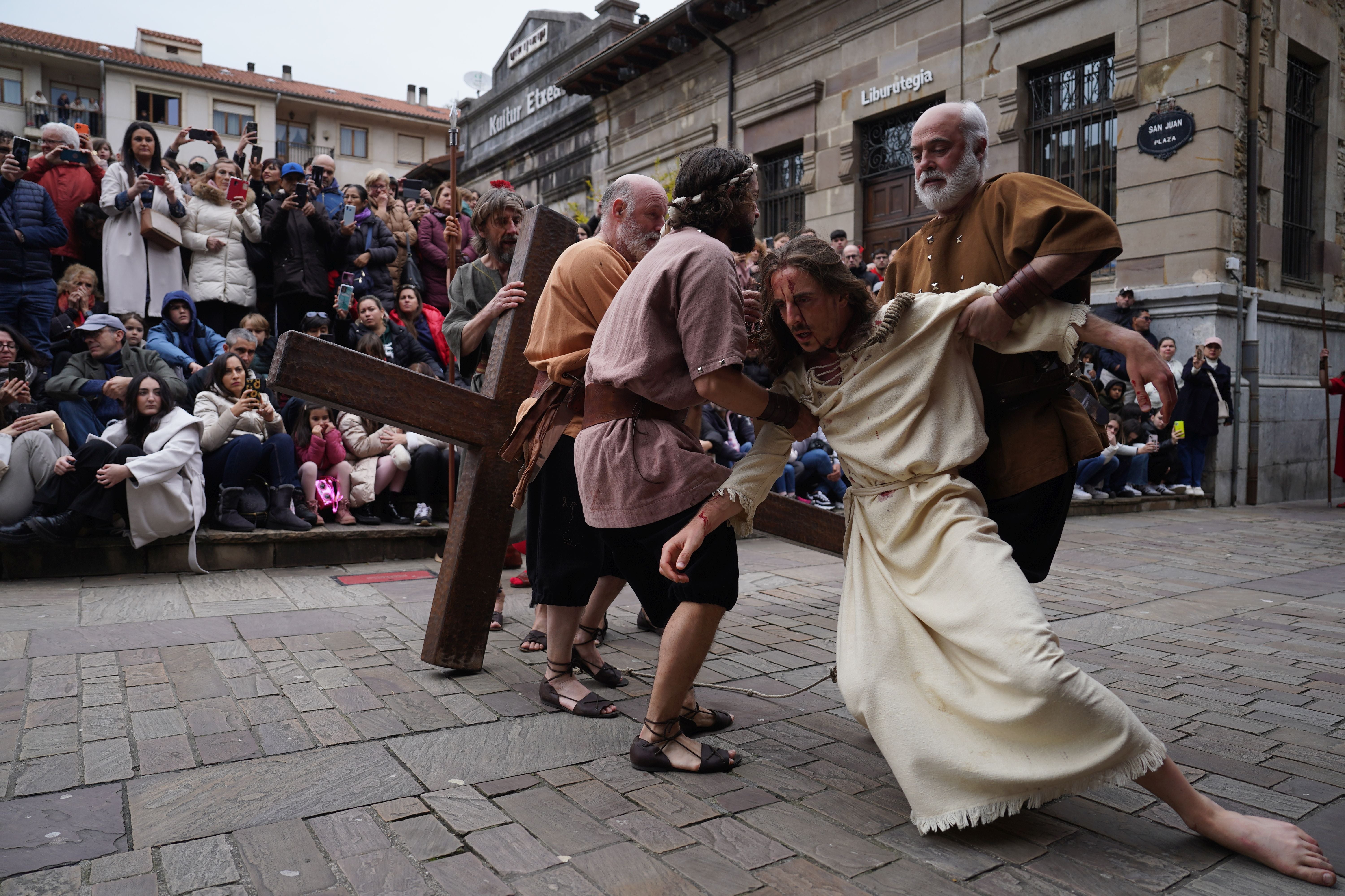 Las imágenes de la Pasión Viviente de Balmaseda