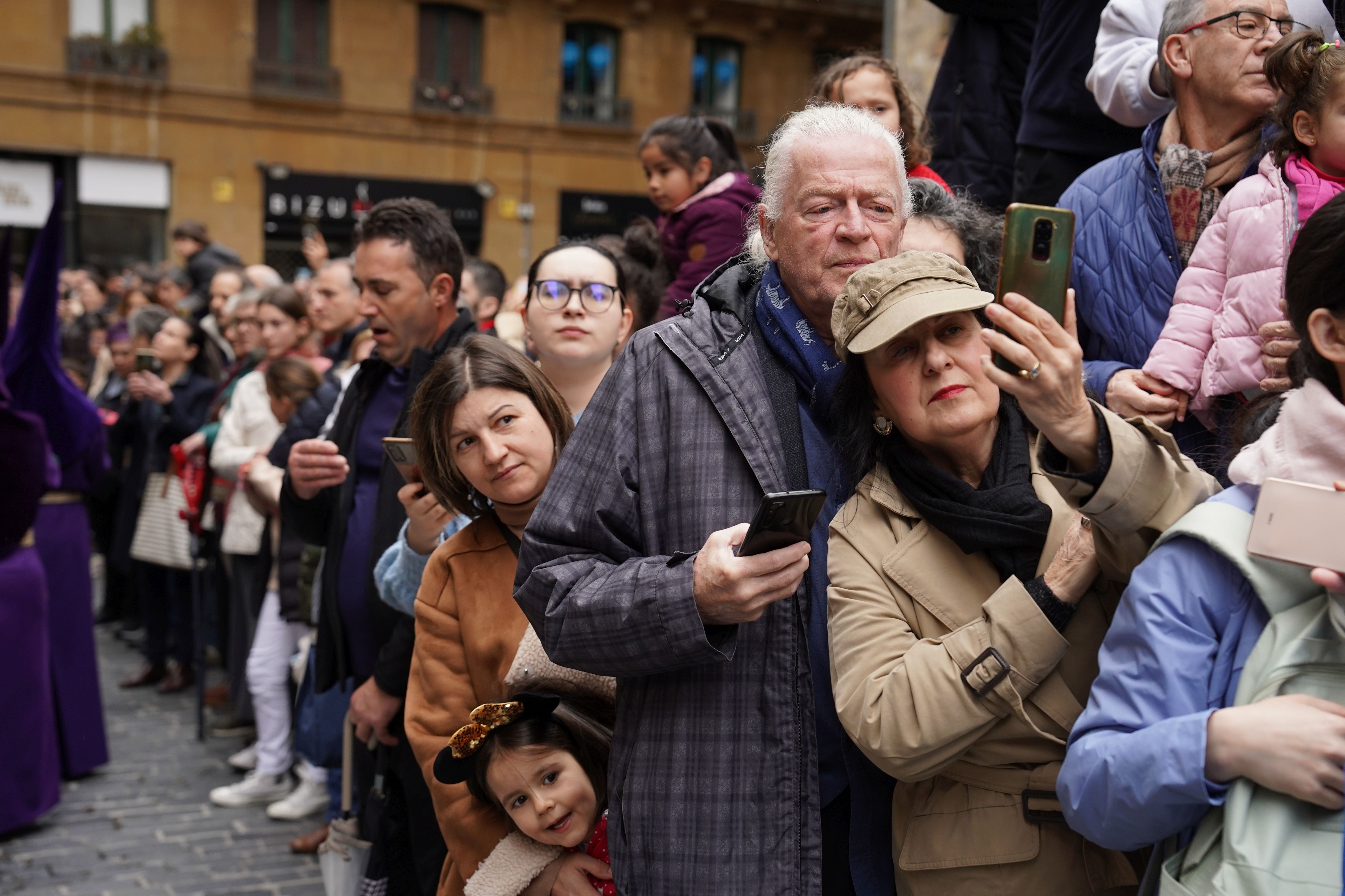 La Procesión de la Luz y la Resurreción despide la Semana Santa