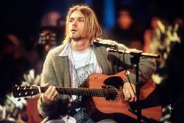 Cobain en la grabación del célebre 'Unplugged' de Nirvana en la MTV.