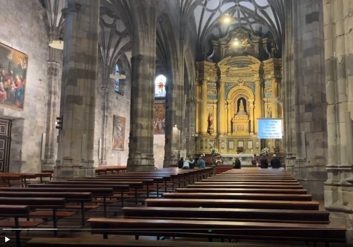 La Basílica de Begoña entona el himno del Athletic después de misa