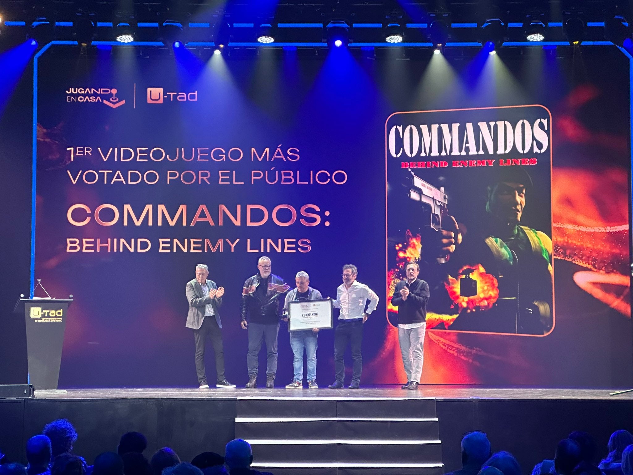 Entrega del premio al Mejor Videojuego Español según las votaciones de los usuarios