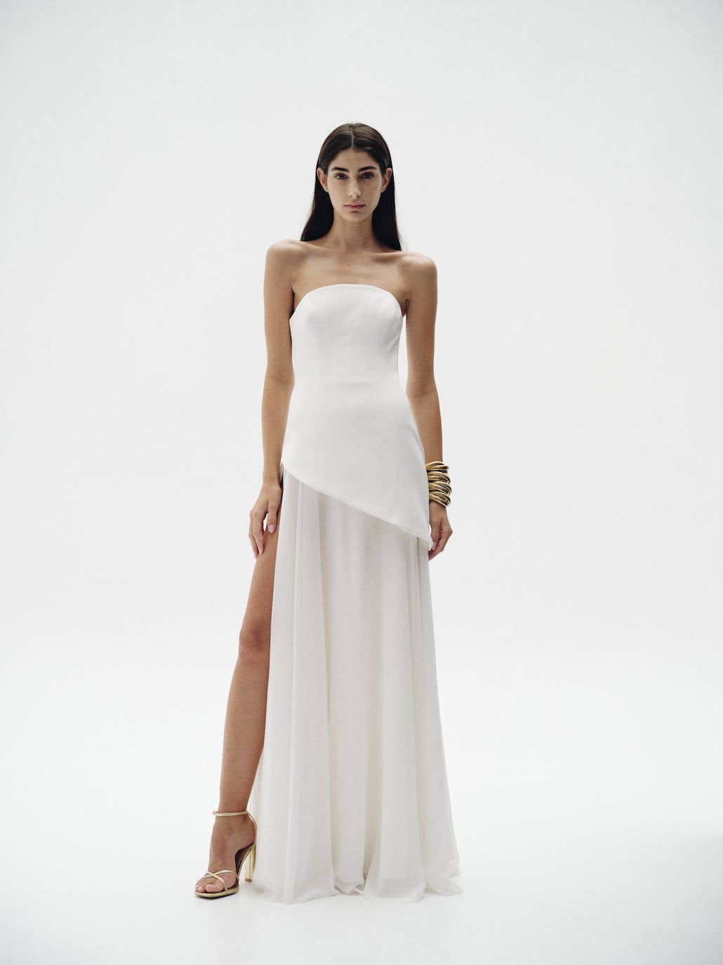 Las bilbaínas Sophie et Voilà deslumbran en Milán con vestidos de novia inspirados en la capital vizcaína