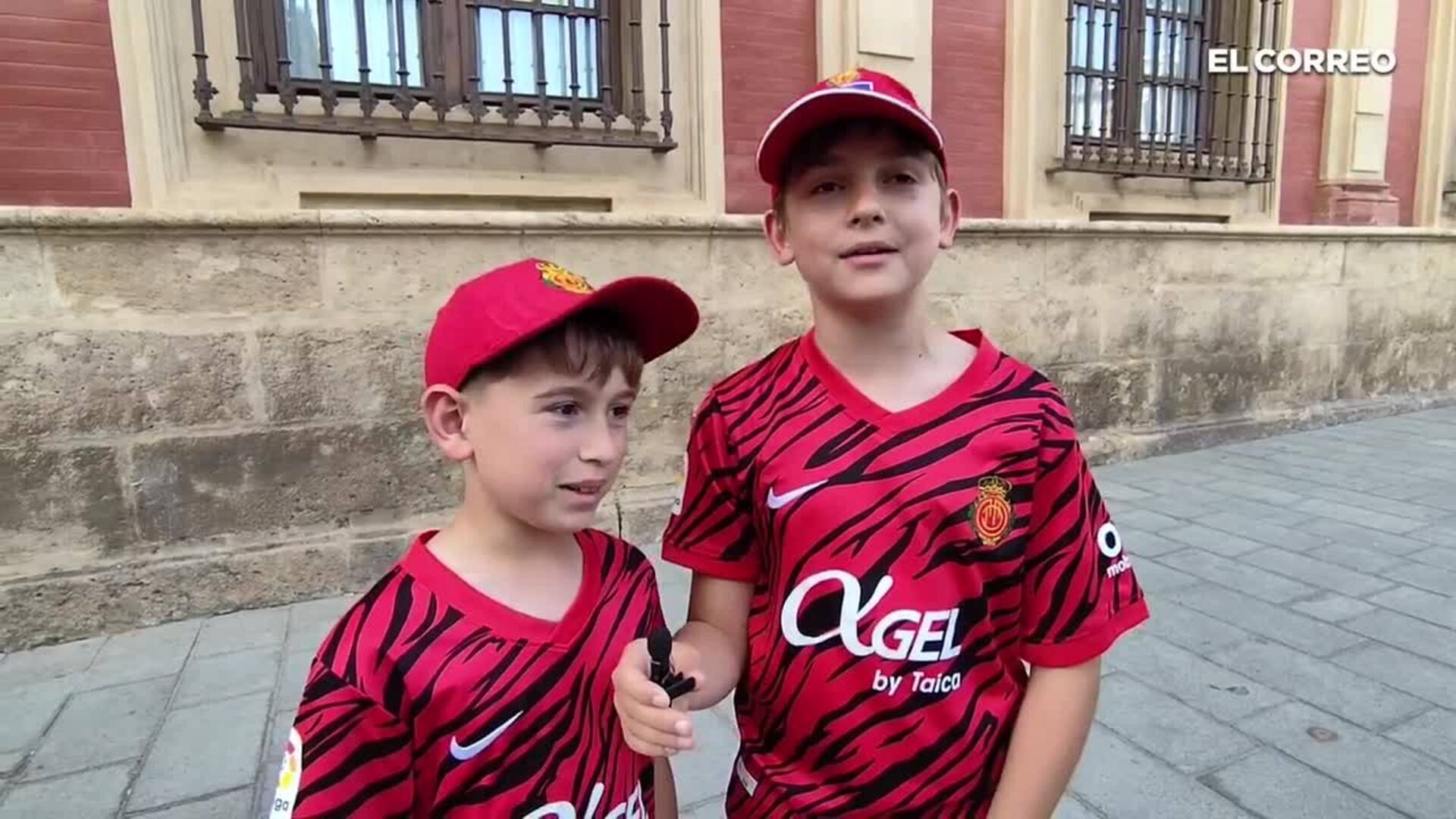 El divertido vídeo de dos niños del Mallorca: «Hay demasiada gente de Bilbao»