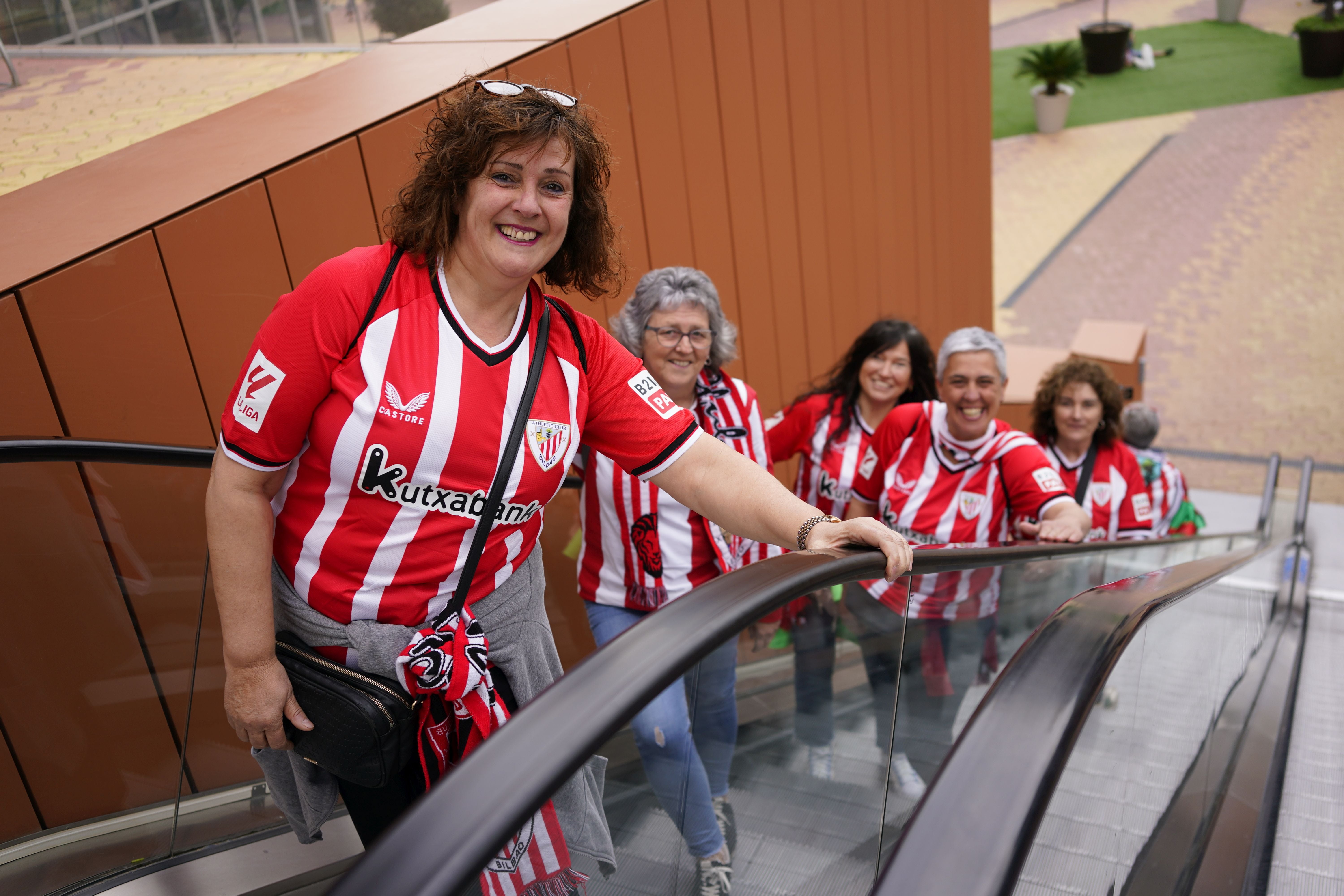 Las fotos de la final: la afición se vuelca con el Athletic en Sevilla