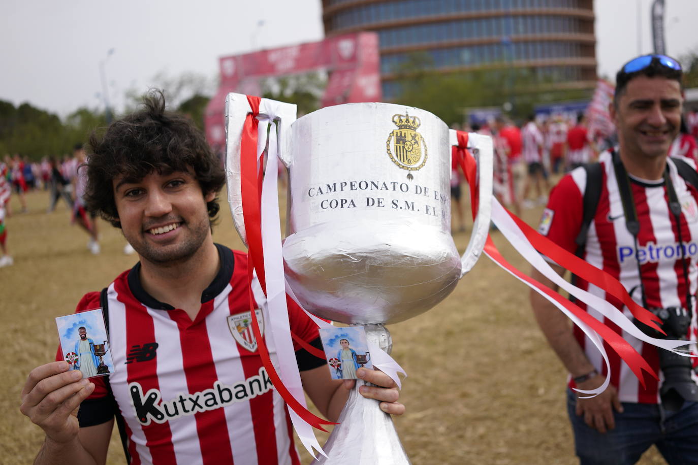 Las fotos de la final: la afición se vuelca con el Athletic en Sevilla