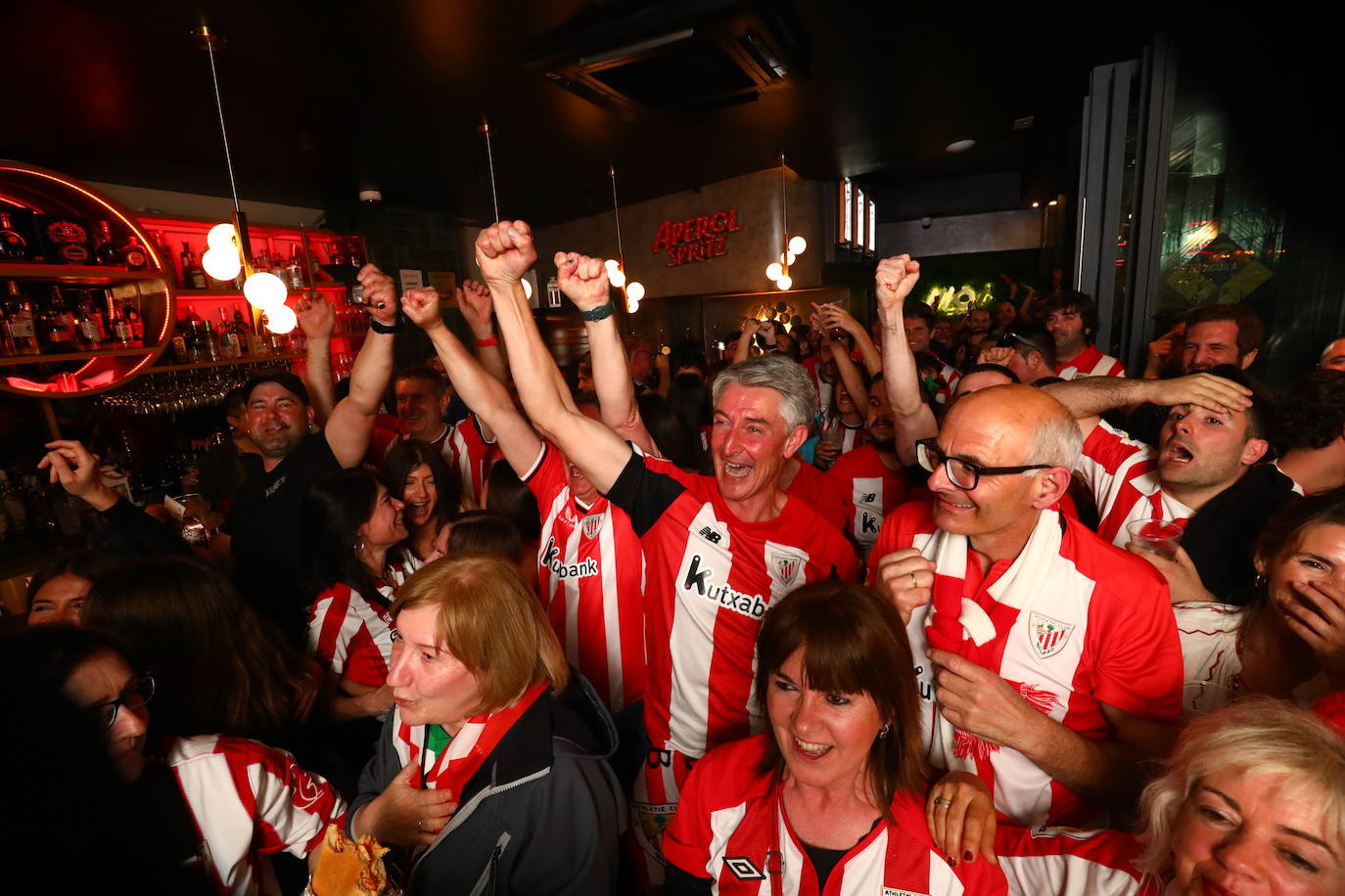 Bilbao y Bizkaia estallan de alegría con la Copa del Athletic