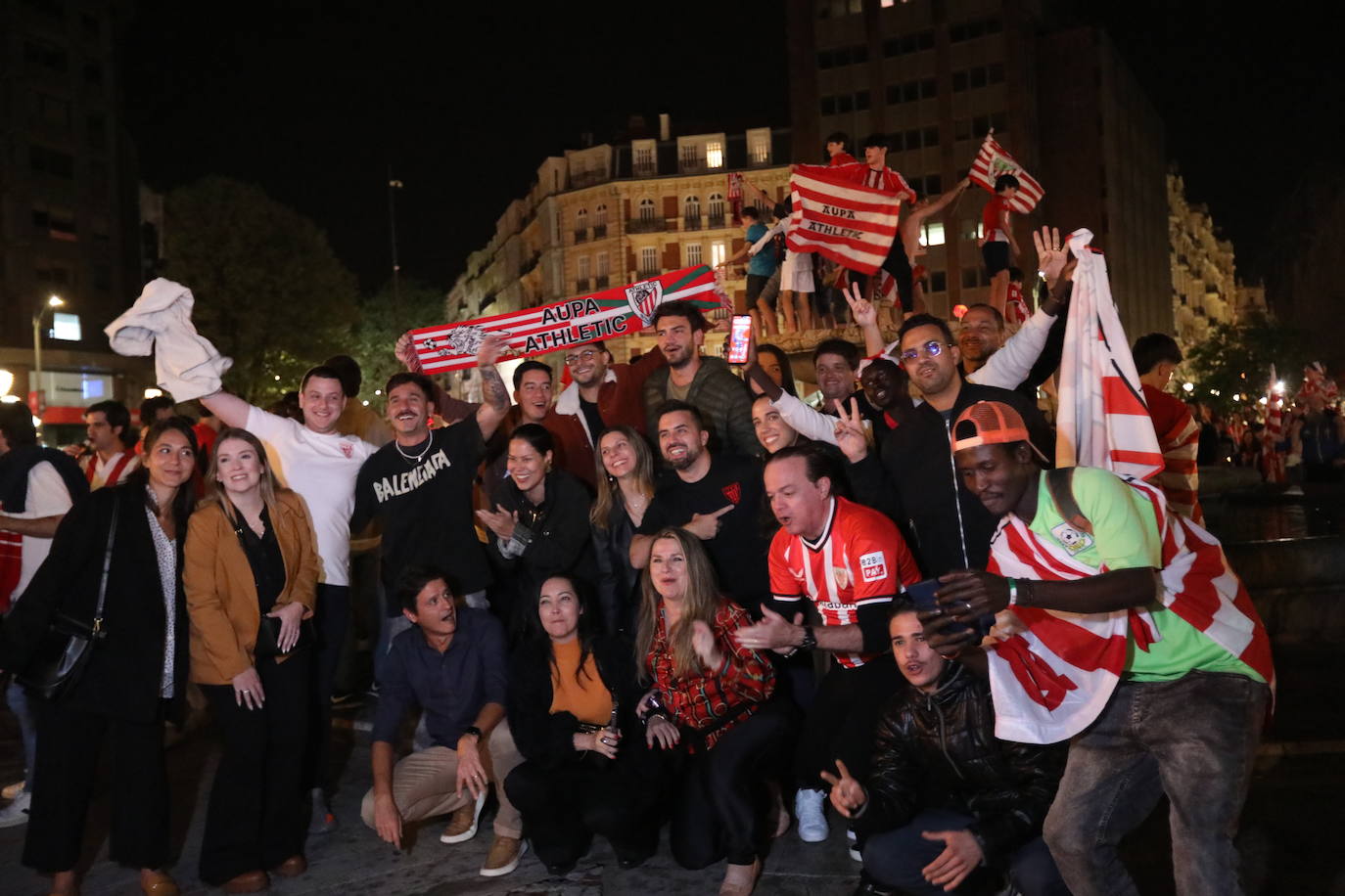 Bilbao y Bizkaia estallan de alegría con la Copa del Athletic