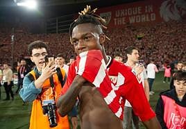 El mensaje de Nico tras ganar la Copa: «Me quedan muchos años aquí»