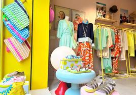 La tienda de ropa colorida y alegre que ha abierto en la Gran Vía de Bilbao