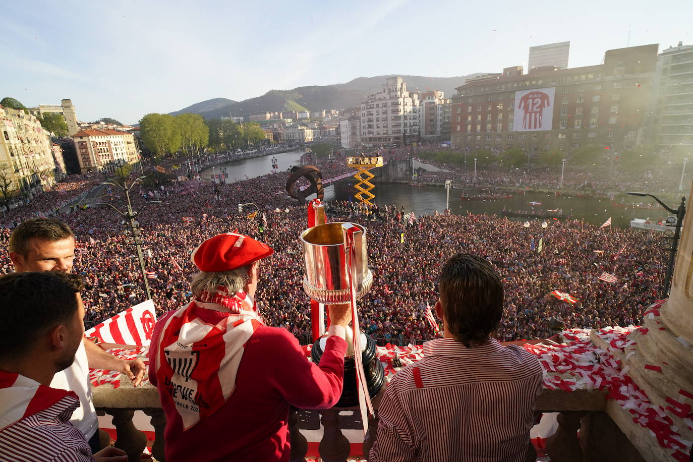 Fotos | Así ha sido el recibimiento en el Ayuntamiento