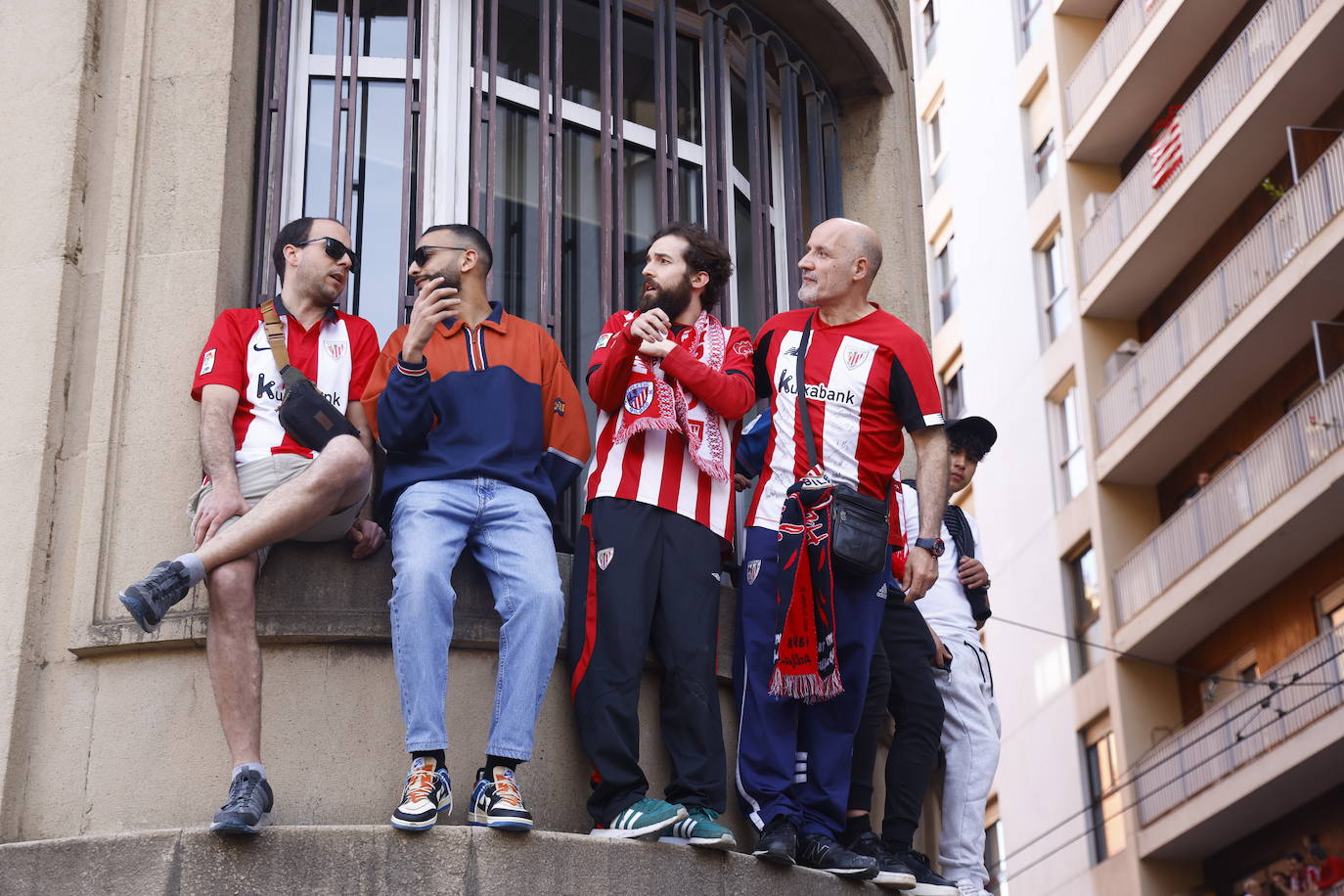 Las imágenes de la fiesta de la gabarra en Bilbao