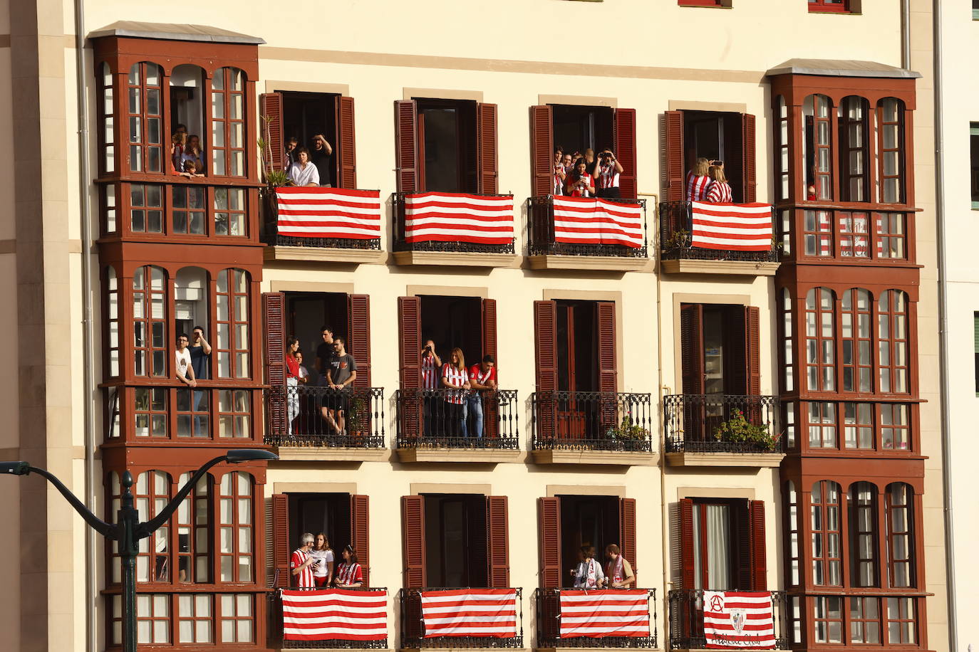 Las imágenes de la fiesta de la gabarra en Bilbao