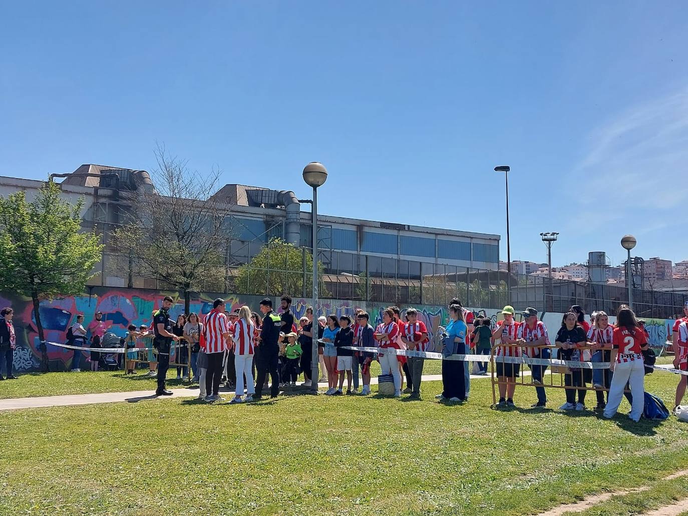Sestao cierra el espigón de la Benedicta, con el aforo completo