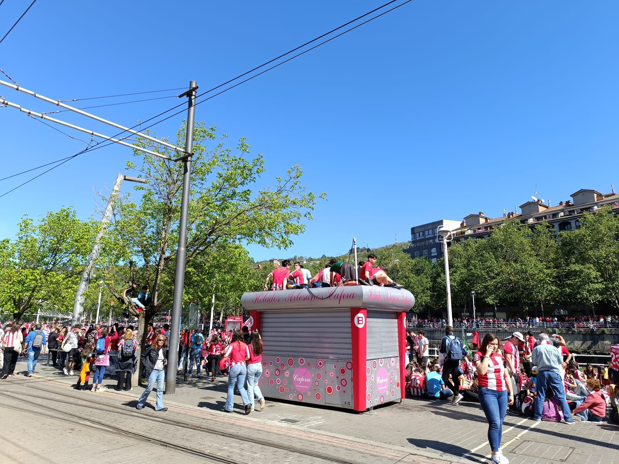 Las imágenes de la fiesta de la gabarra en Bilbao