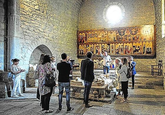 Capilla en la que se encuentran los sepulcros en Quejana.
