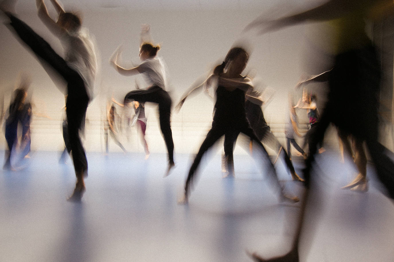 Dantza topaketak, Bilbon, apirilaren 29an eta 30ean