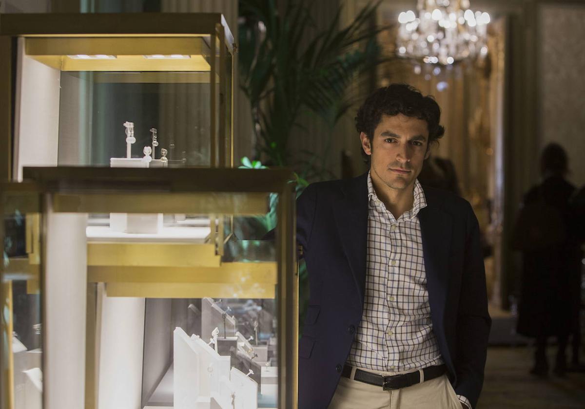 Gabriel Suárez, director creativo de Joyerías Suárez y cofundador del proyecto artístico 'Lucha de Gigantes'.